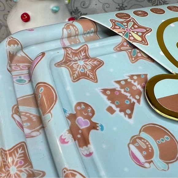 CWC Pastel Blue Christmas GIngerbread Snowman Theme Food Storage Containers - 24 - Picture 6 of 10